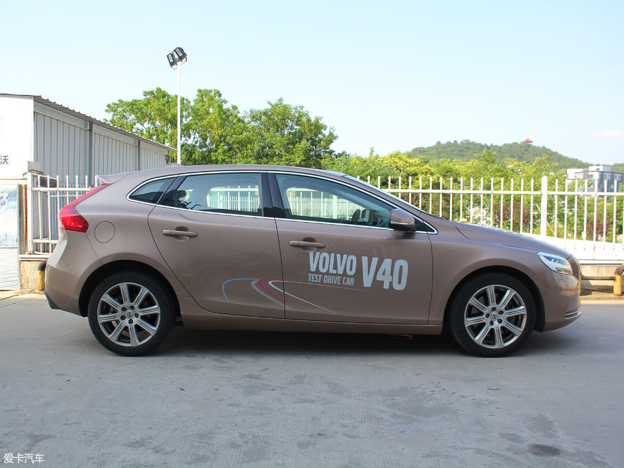 2017֠V40 1.5T T3 Ű