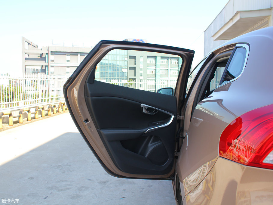 2017֠V40 1.5T T3 Ű