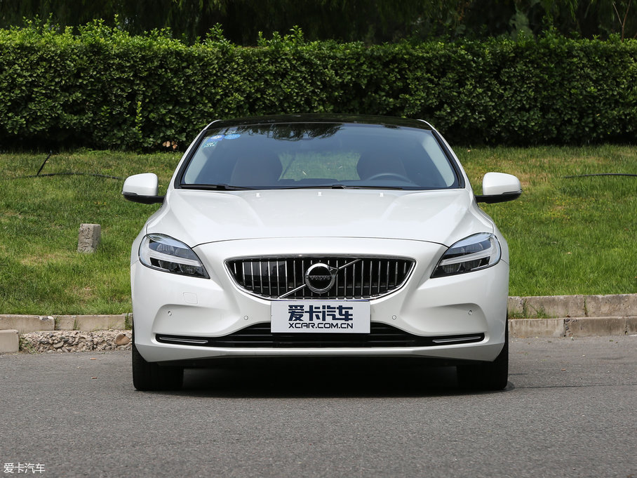 2017֠V40 2.0T T4 Ű