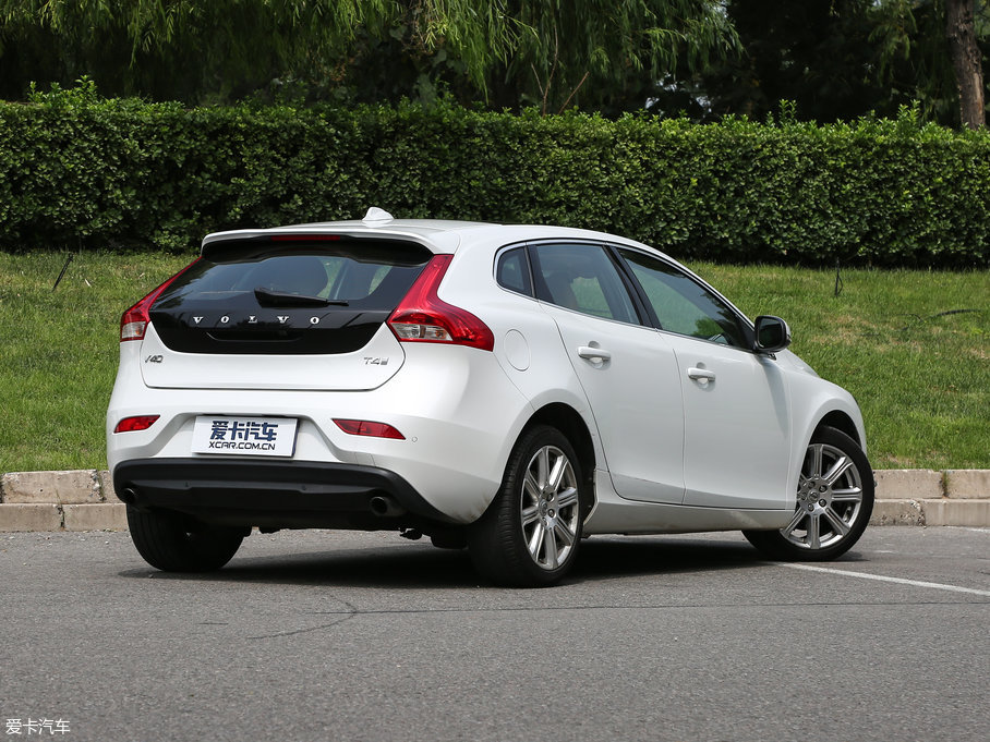 2017֠V40 2.0T T4 Ű