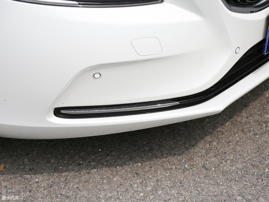 2017���֠���V40 2.0T T4 ���Ű�