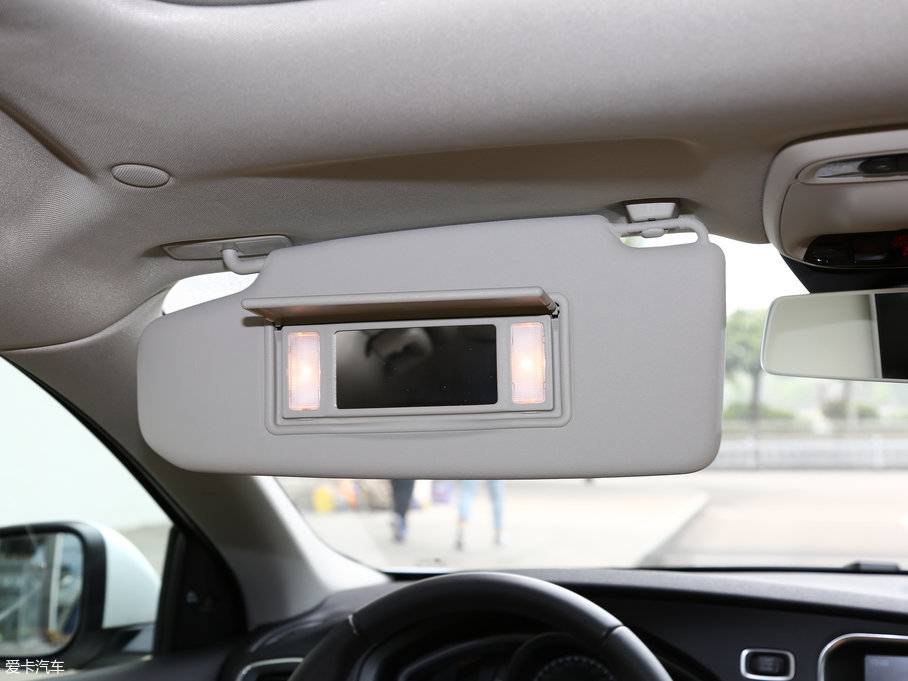 2017֠V40 2.0T T4 Ű