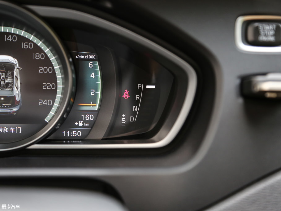 2017���֠���V40 2.0T T4 ���Ű�