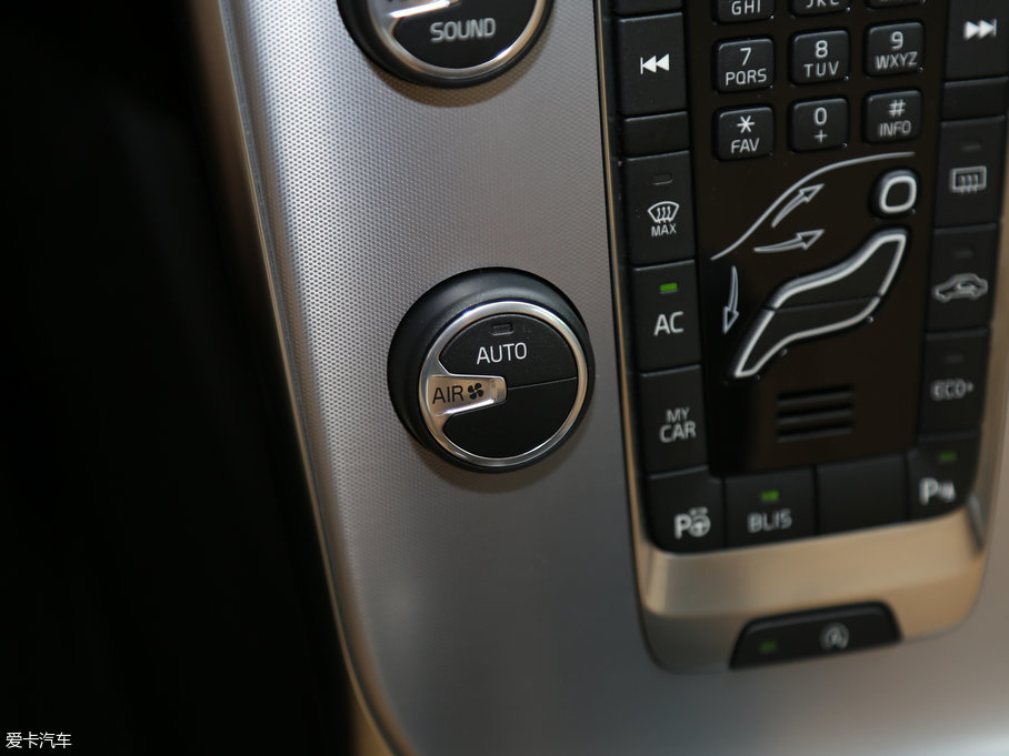 2017֠V40 2.0T T4 Ű