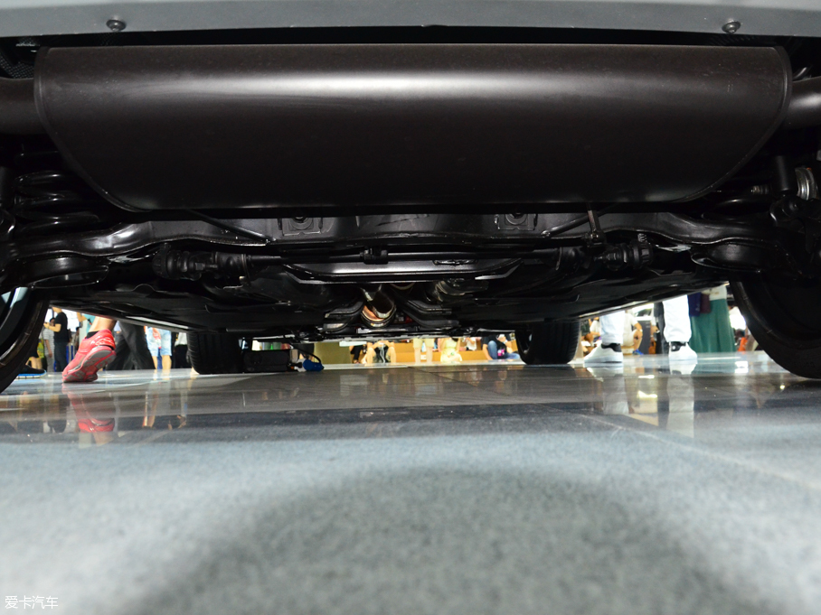 2017V40 Cross Country 2.0T T5 AWDŰ