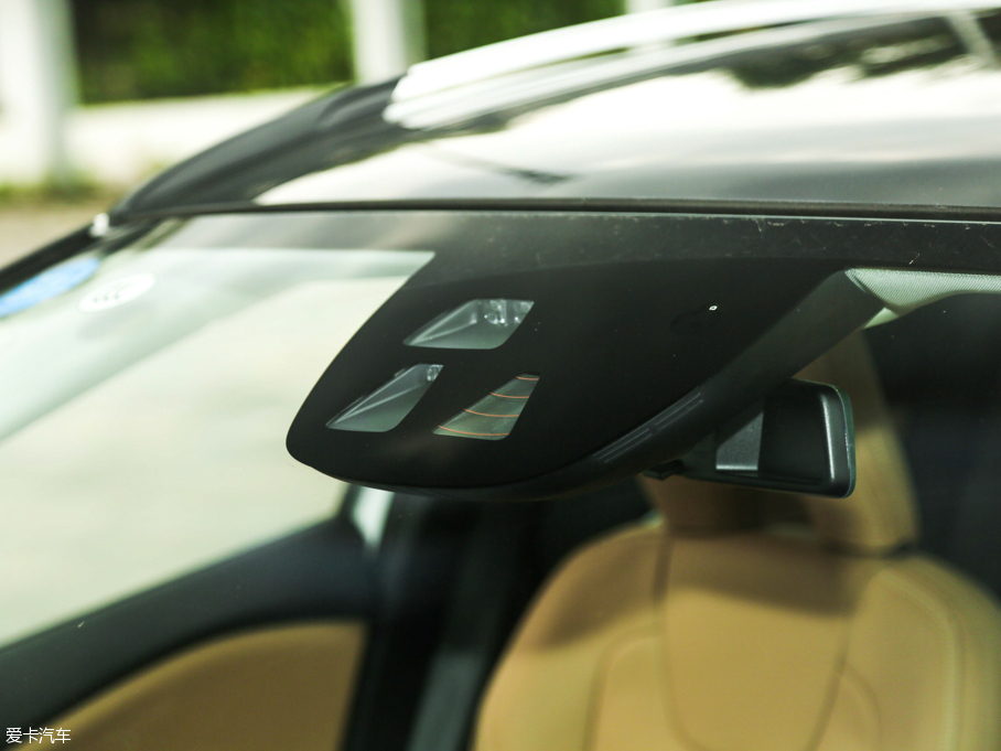 2017V40 Cross Country 2.0T T5 AWDŰ