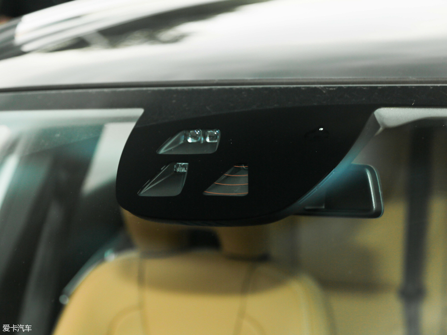 2017V40 Cross Country 2.0T T5 AWDŰ