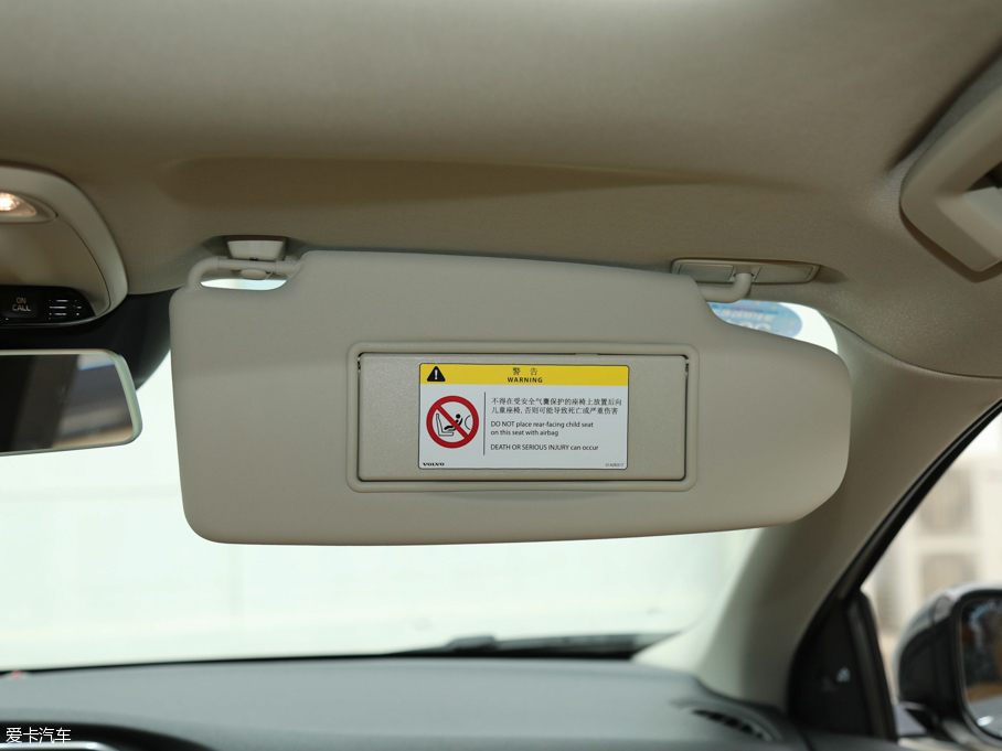 2017V40 Cross Country 2.0T T5 AWDŰ