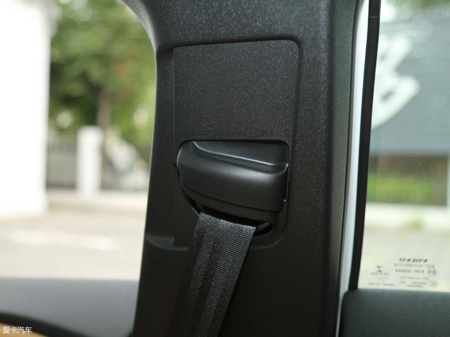 2017V40 Cross Country 2.0T T5 AWDŰ