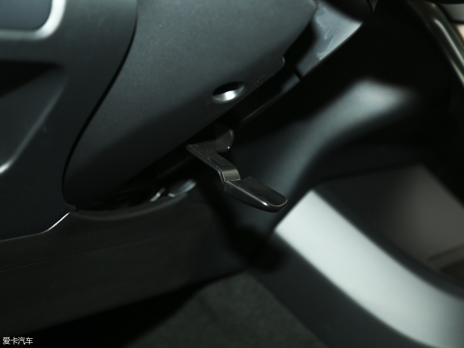 2017V40 Cross Country 2.0T T5 AWDŰ