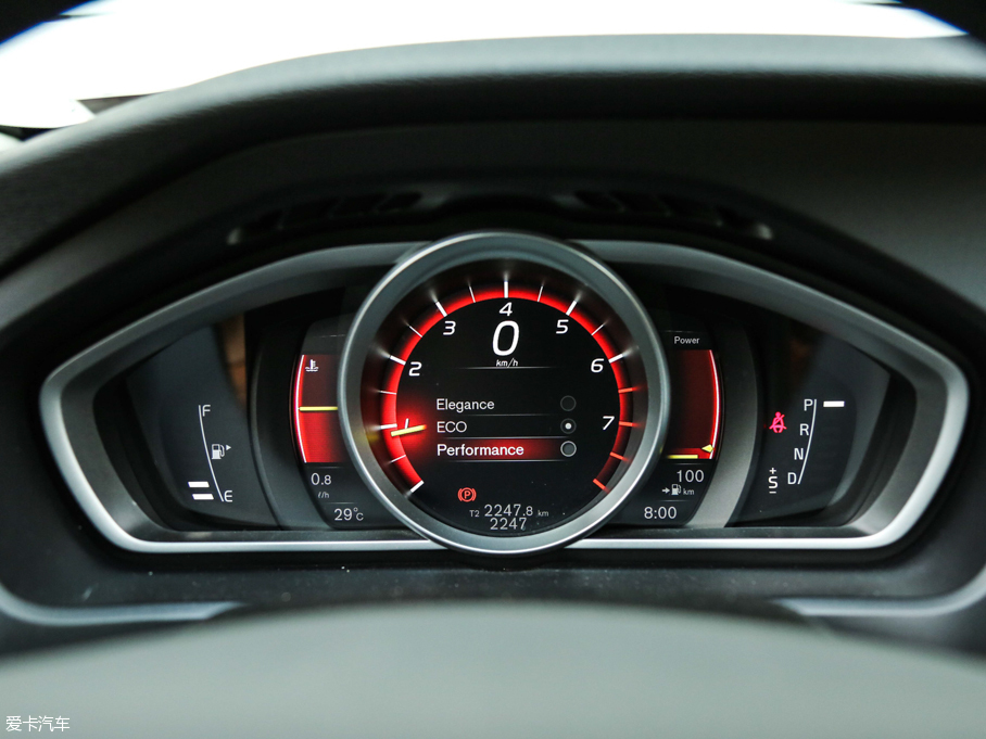 2017V40 Cross Country 2.0T T5 AWDŰ