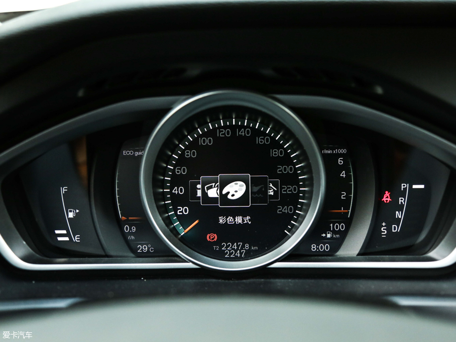 2017V40 Cross Country 2.0T T5 AWDŰ