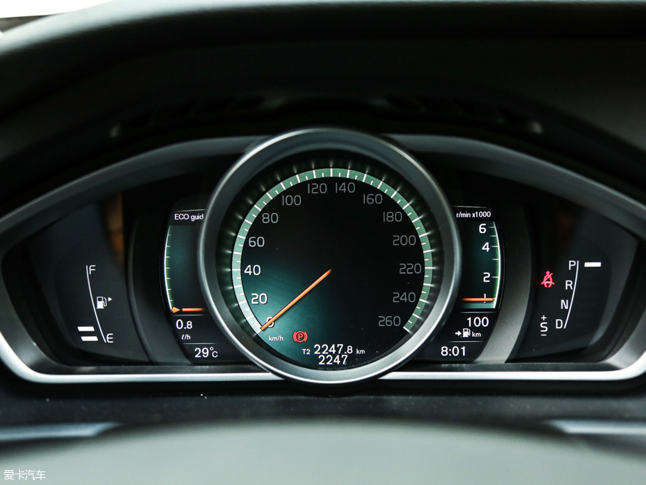 2017V40 Cross Country 2.0T T5 AWDŰ