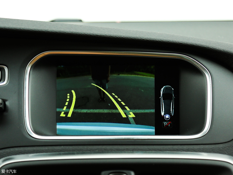 2017��V40 Cross Country 2.0T T5 AWD���Ű�