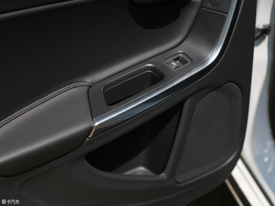 2017֠V60 2.0T T4 а V