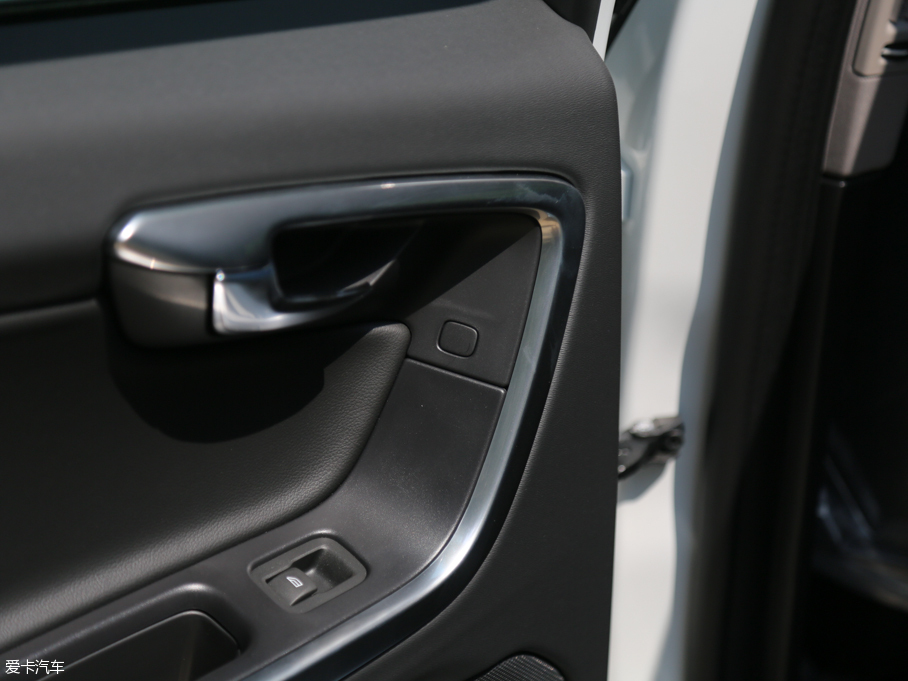 2017֠V60 2.0T T4 а V