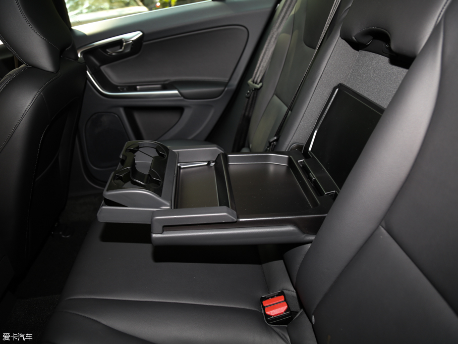 2017֠V60 2.0T T4 а V