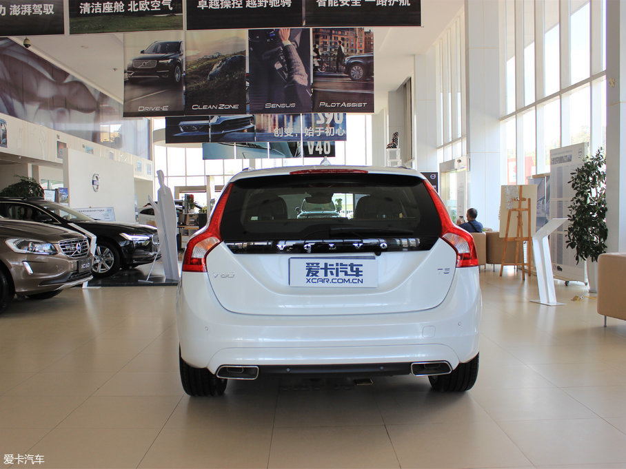 2017֠V60 2.0T T5  V