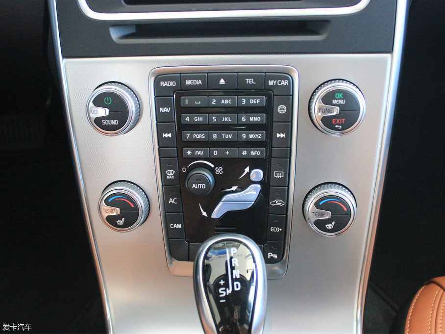 2017֠V60 2.0T T5  V