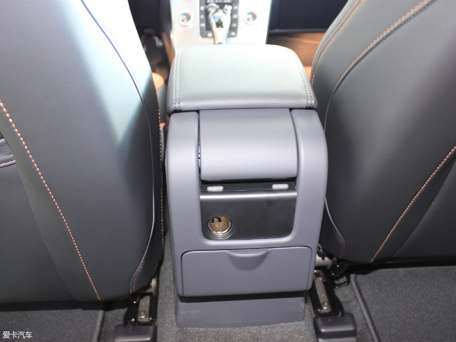 2017֠V60 2.0T T5  V