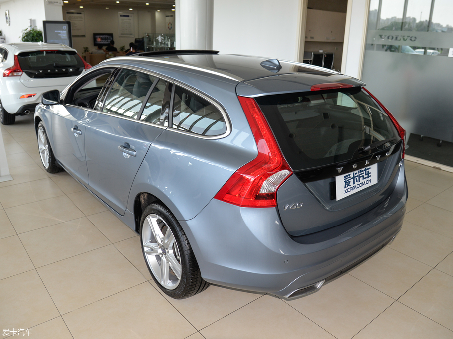 2017֠V60 2.0T T5  V
