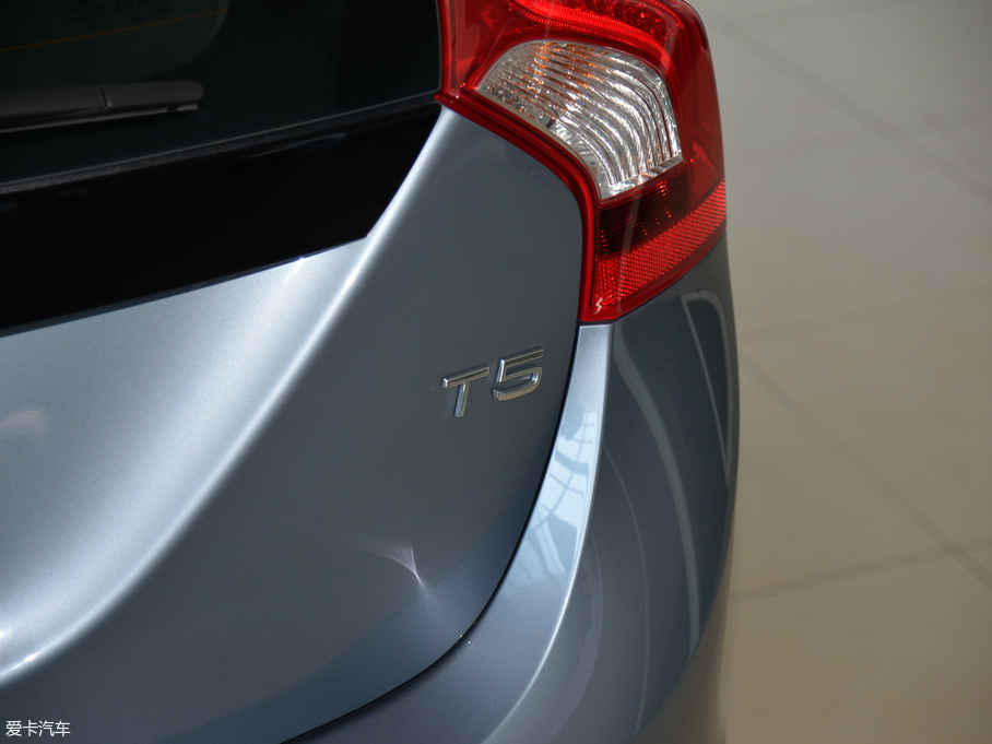 2017֠V60 2.0T T5  V