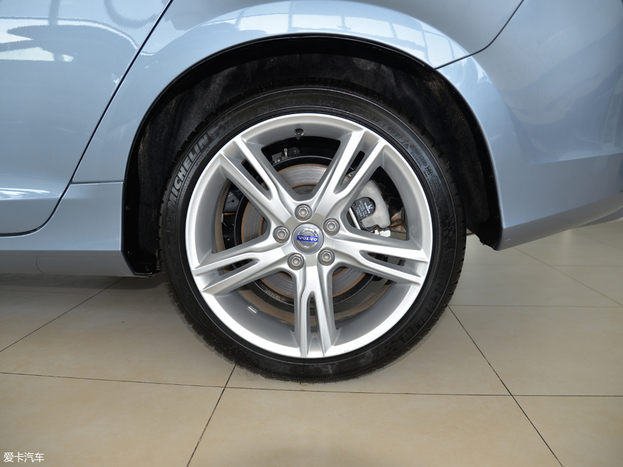 2017֠V60 2.0T T5  V