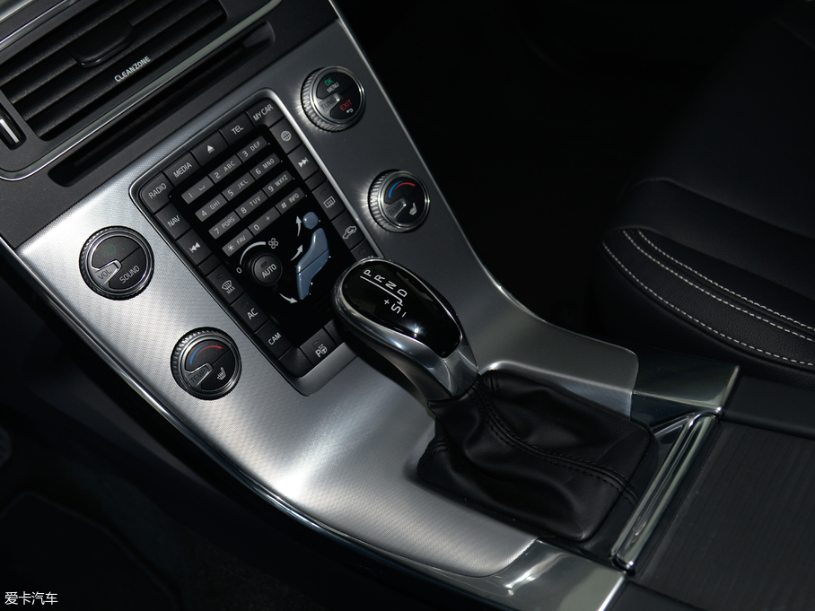 2017֠V60 2.0T T5  V