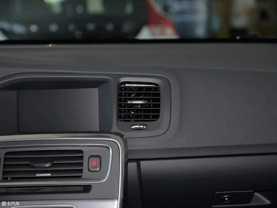 2017֠V60 2.0T T5  V