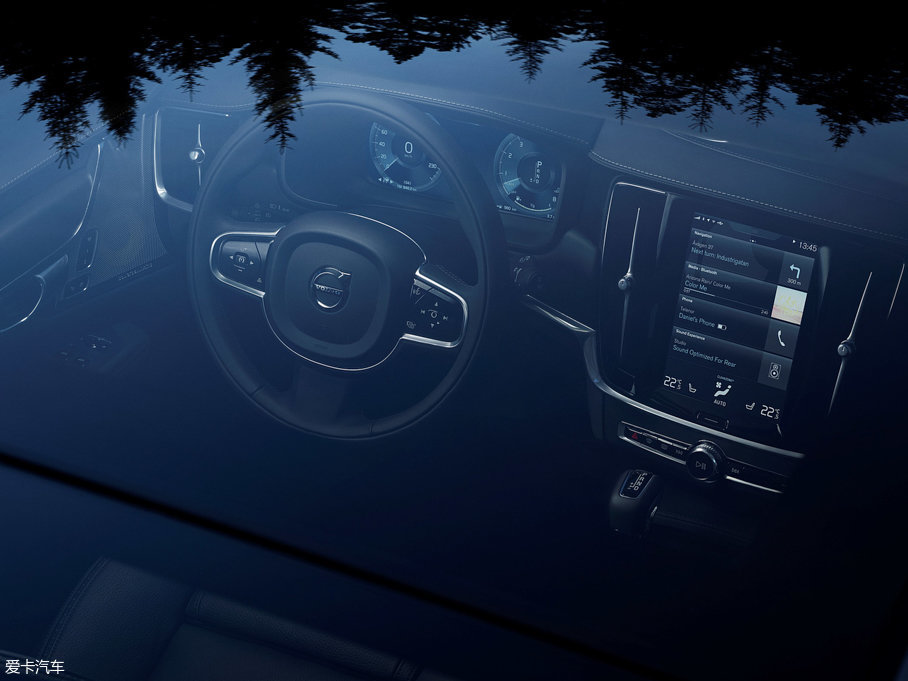 2017֠ V90 2.0T T5 AWD 