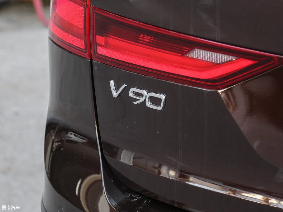 2017֠ V90 2.0T T5 AWD 