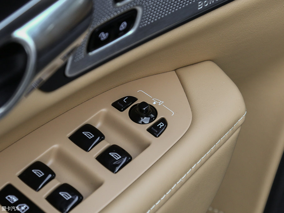 2017֠ V90 2.0T T5 AWD 