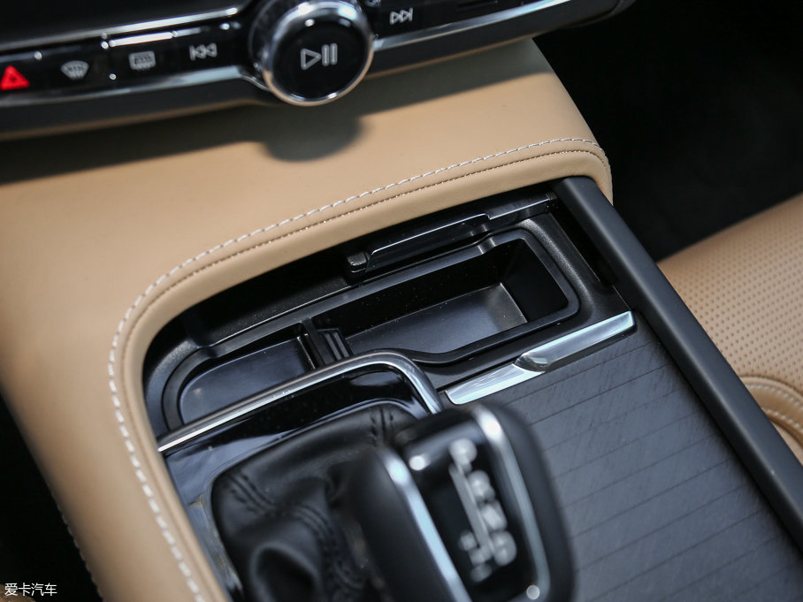 2017֠ V90 2.0T T5 AWD 