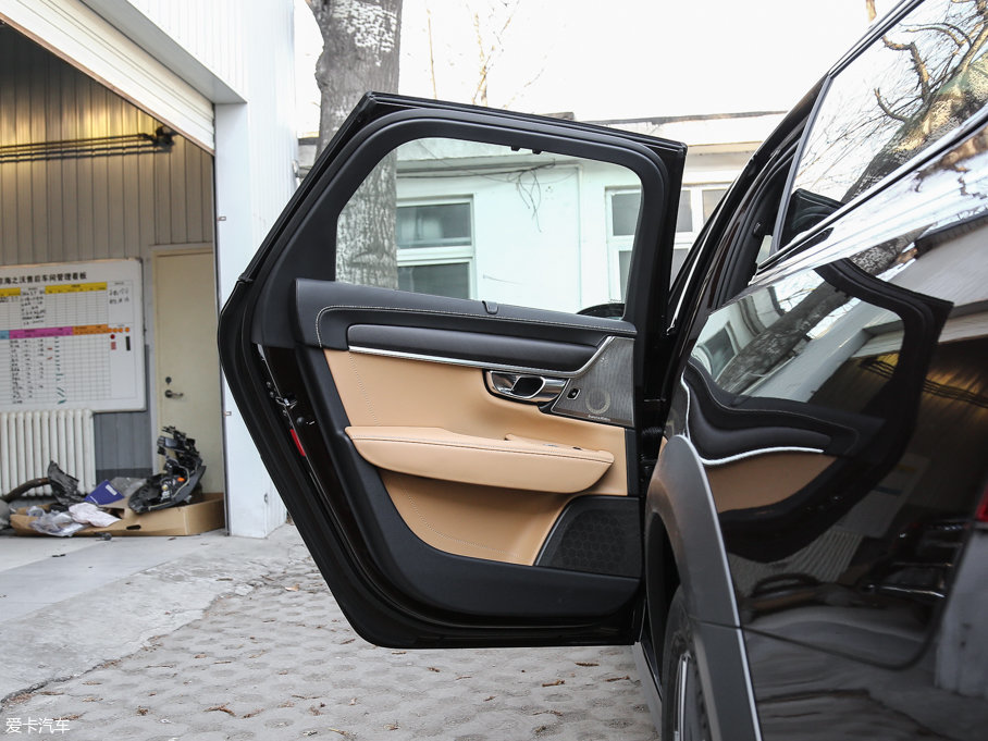 2017֠ V90 2.0T T5 AWD 