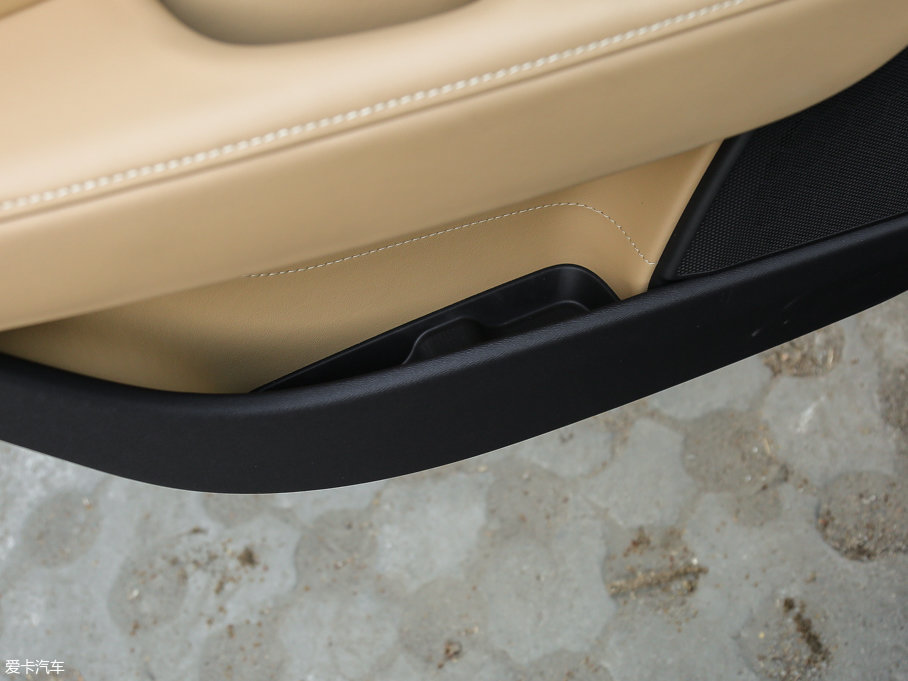 2017֠ V90 2.0T T5 AWD 