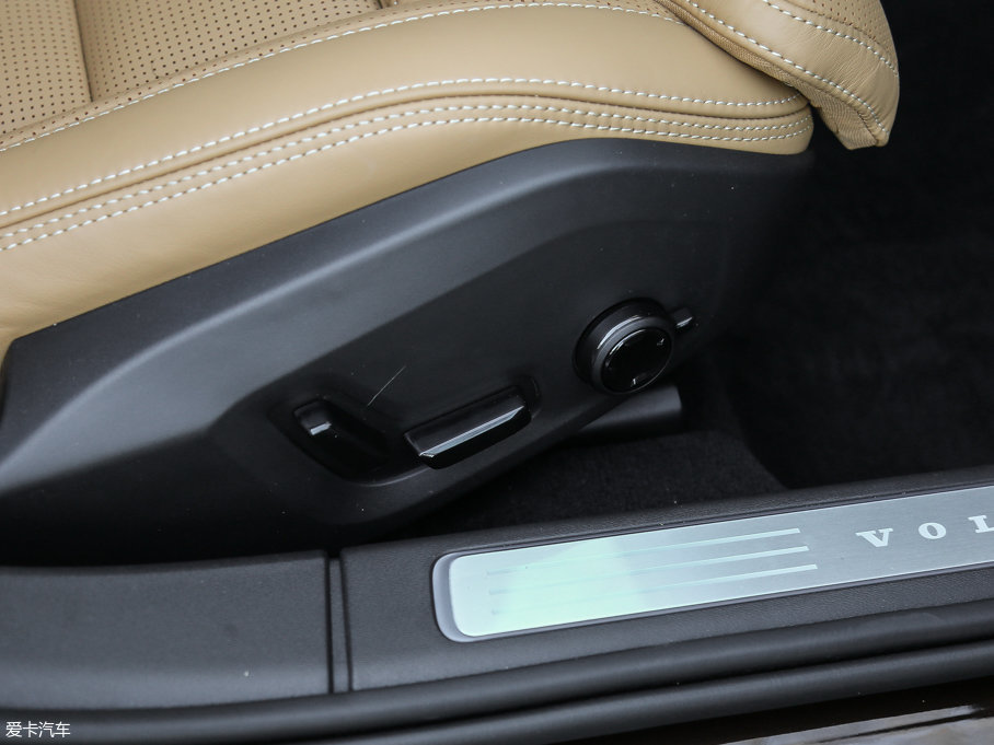 2017֠ V90 2.0T T5 AWD 