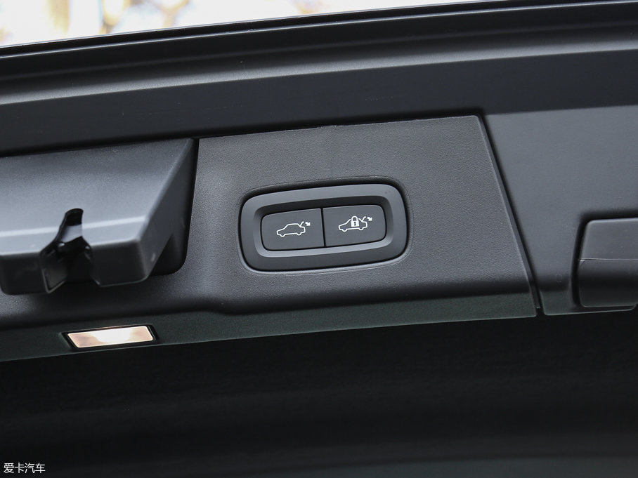 2017֠ V90 2.0T T5 AWD 