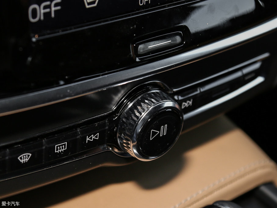 2017֠ V90 2.0T T5 AWD 