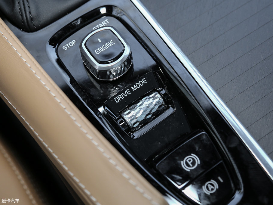 2017֠ V90 2.0T T5 AWD 