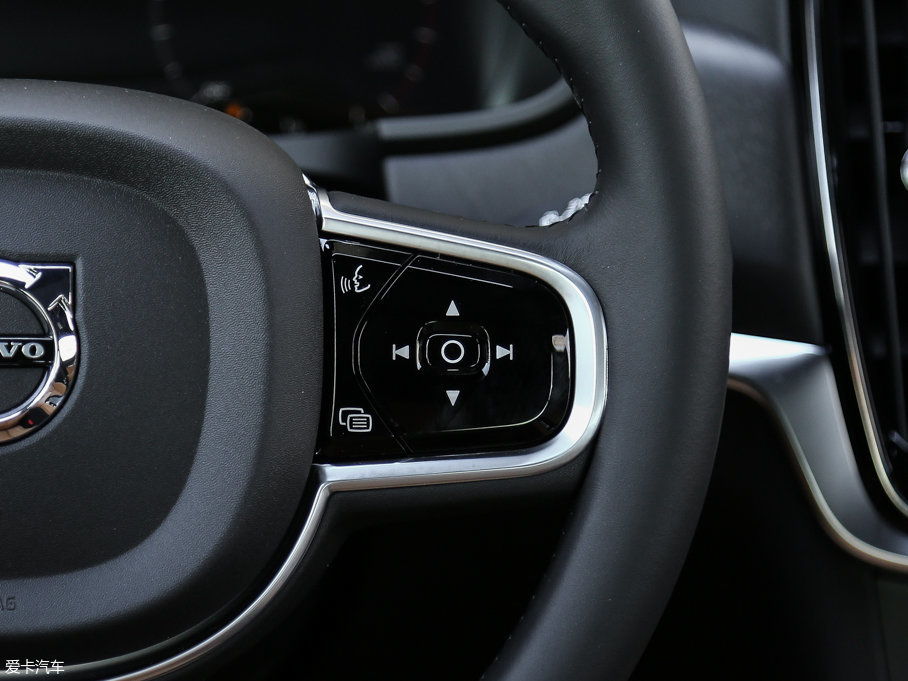 2017֠ V90 2.0T T5 AWD 