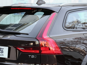 20172.0T T5 AWD  (x)(ji)^