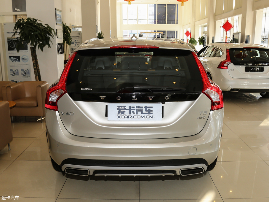 2017V60 Cross Country 2.0T T5 AWD (gu)V