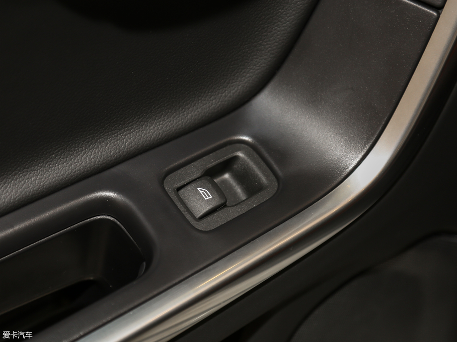 2017V60 Cross Country 2.0T T5 AWD V