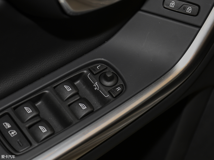 2017V60 Cross Country 2.0T T5 AWD V