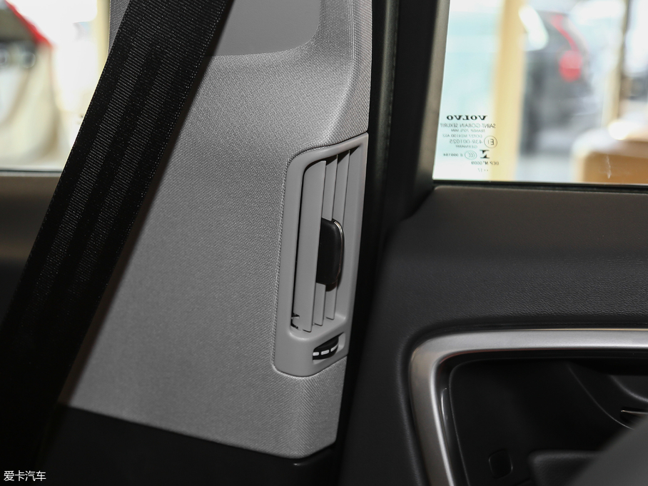 2017V60 Cross Country 2.0T T5 AWD V