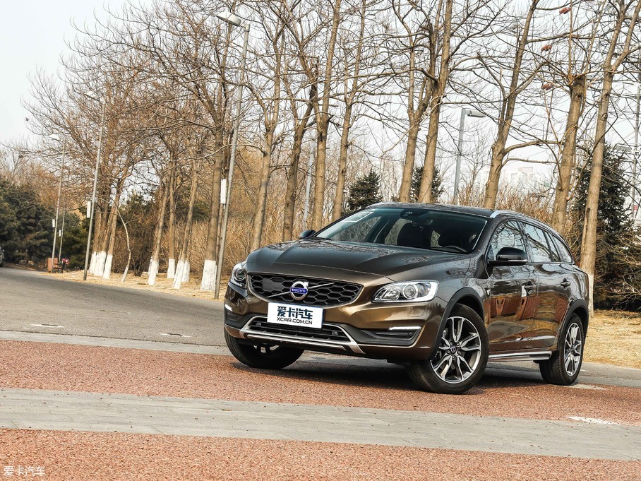 2017V60 Cross Country 2.0T T5 AWD V