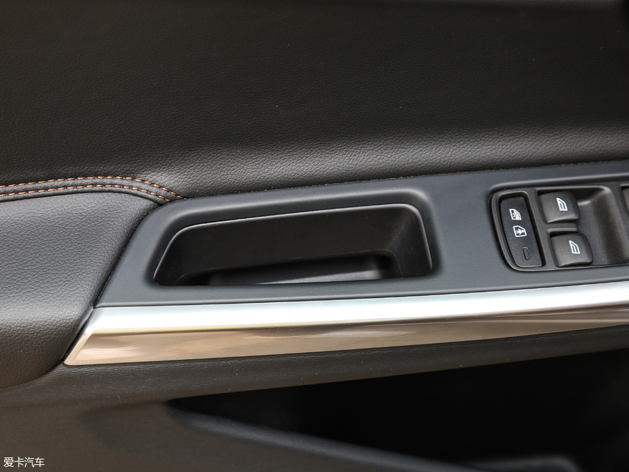 2017V60 Cross Country 2.0T T5 AWD (gu)V