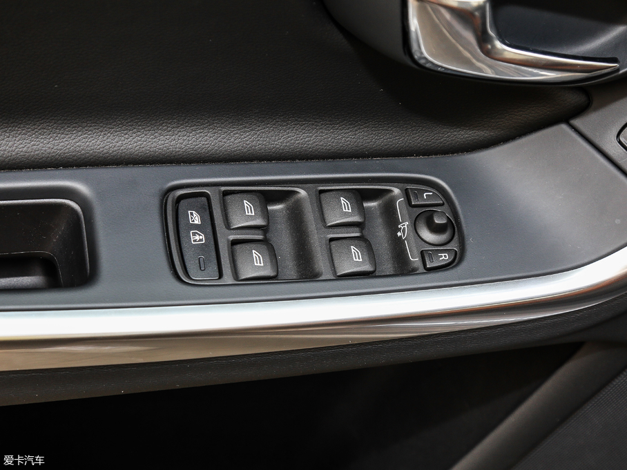 2017V60 Cross Country 2.0T T5 AWD V