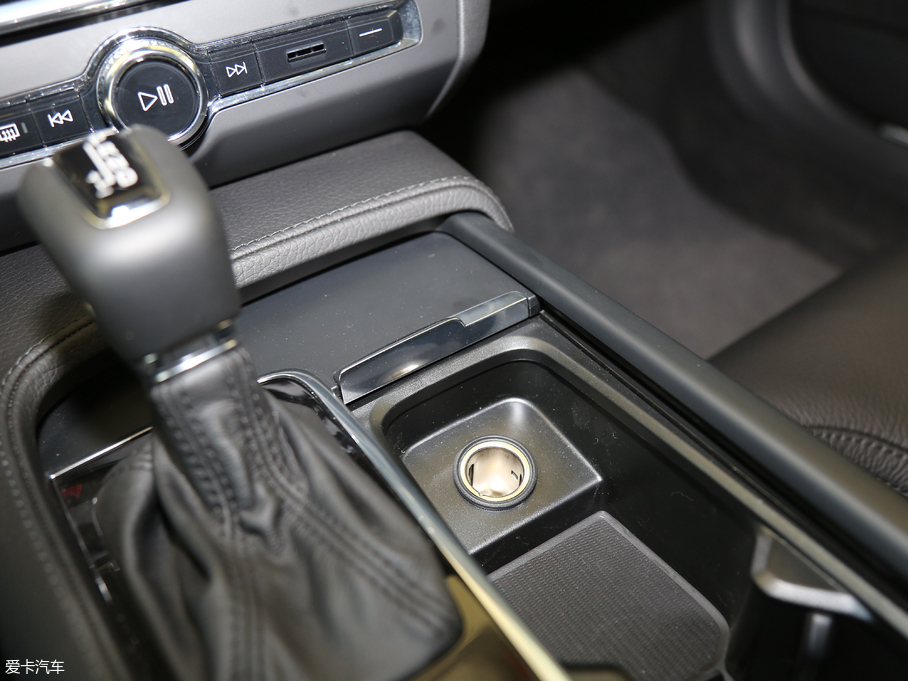 2017֠ V90 2.0T T5 AWD h