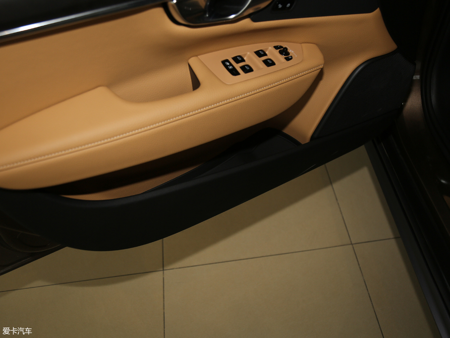 2017֠ V90 2.0T T5 AWD h